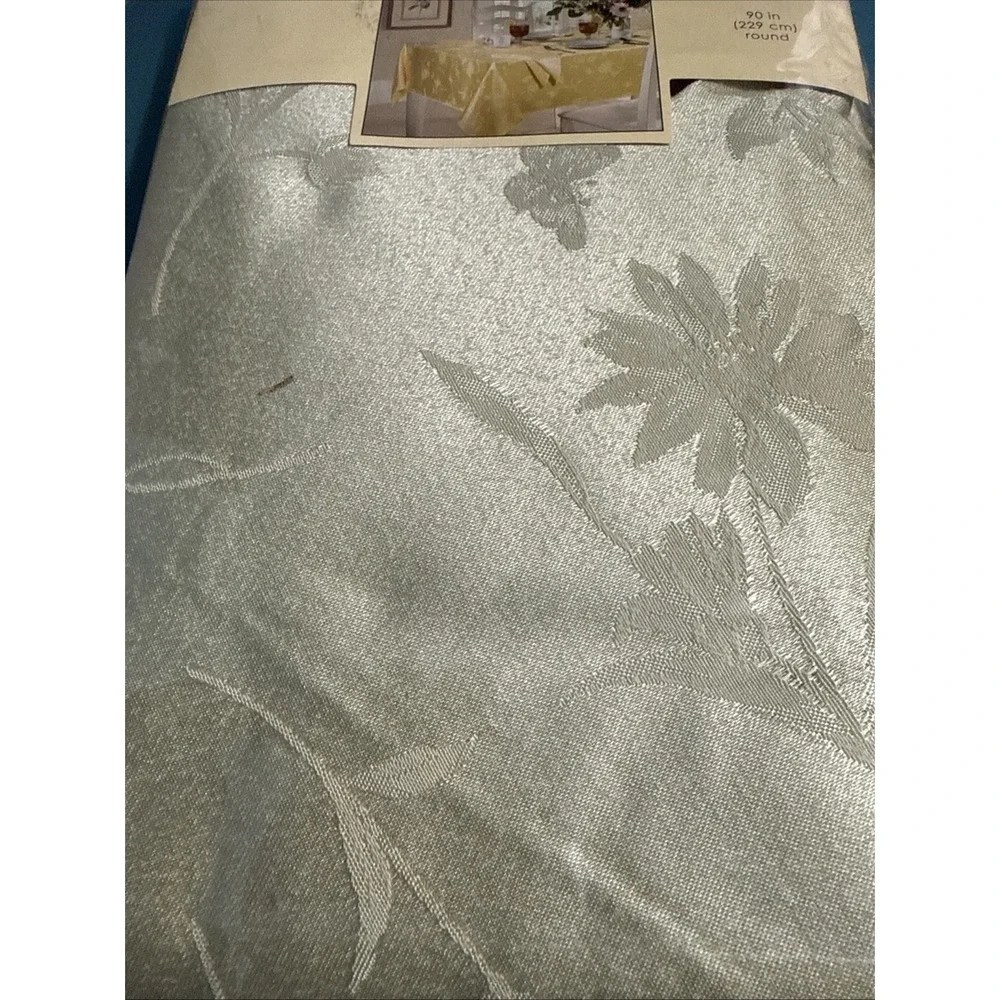 Damask Tablecloth Spring Meadow 90